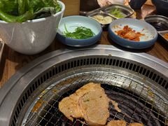 -明洞阿姨·韩式酱蟹烤肉·创意料理(三元桥店)