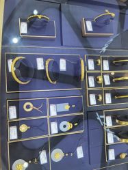 -六福珠寶(巴黎春天五角场店)