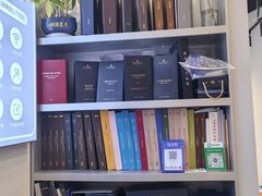 -易改衣·专业衣物奢护中心(凯德Luone店)