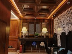 -八府香鸭·啫啫煲(华山路店)