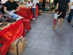 -解放路步行街                