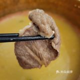 同埋係空氣中夾雜住不同味道既火煱配料。佢呢度醬介係
