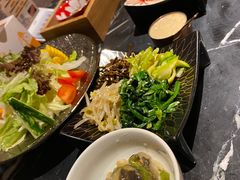 -山川小町·极番烧肉(新地假日广场店)