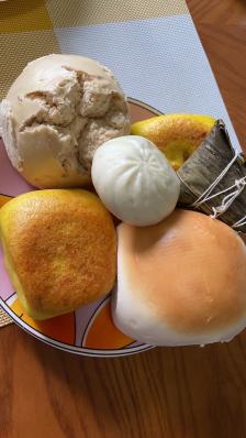 西站宫门口馒头(杨庄店)-"[薄荷]环境:在杨庄交通队那条马路上 .