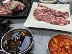 -艺林烤肉城(光明店)