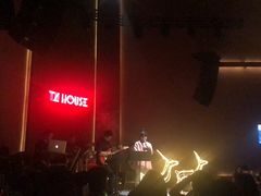 -TZ House音乐现场(来福士中心店)