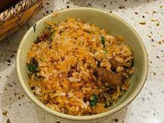 排骨煲仔饭-椰子营·椰子鸡火锅(万象里店)