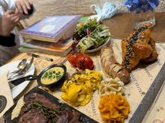 -Mark&Mars Restaurant