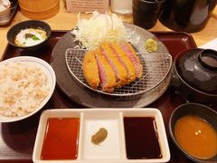 -牛カツ京都勝牛(河原町蛸薬師店)