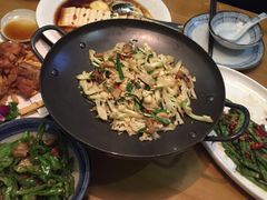 -老板很二(吉大店)