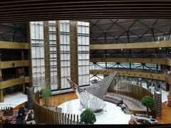 -上海滴水湖皇冠假日酒店