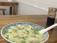 -胖子馄饨坊