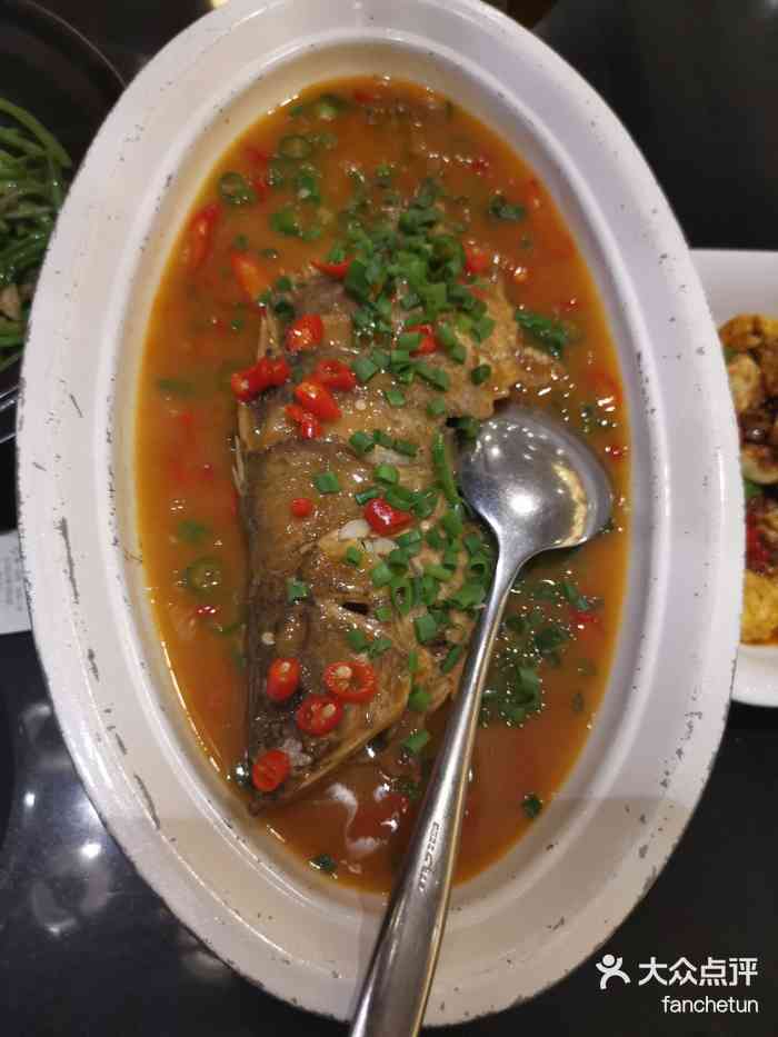 下饭菜就吃湘菜又辣又腊又香的小潇湘府