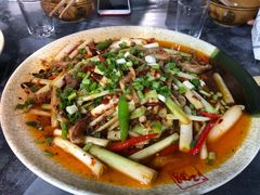 爆炒猪鼻筋-酒窝窝大排档(威远店)