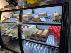 -敖特尔布里亚特美食坊(世纪花苑店)
