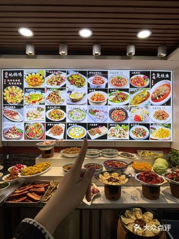 超多徐州的特色菜。每次喊朋友吃饭，他们家一定是首选