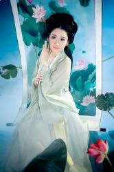 -九月鹰飞汉服摄影工作室