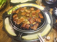 -哈哈碳都·牛肋条无限自助烤肉(台江万达店)