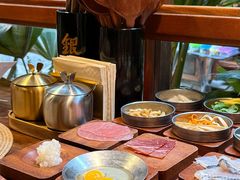 -银米·云南传统过桥米线(双廊黑金冠店)