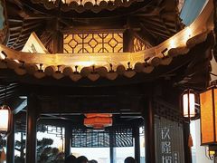-桂满隴·站立的杭州(无锡八佰伴店)