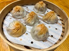 手拆蟹黄小笼-苏小柳手工点心(人民广场分院)