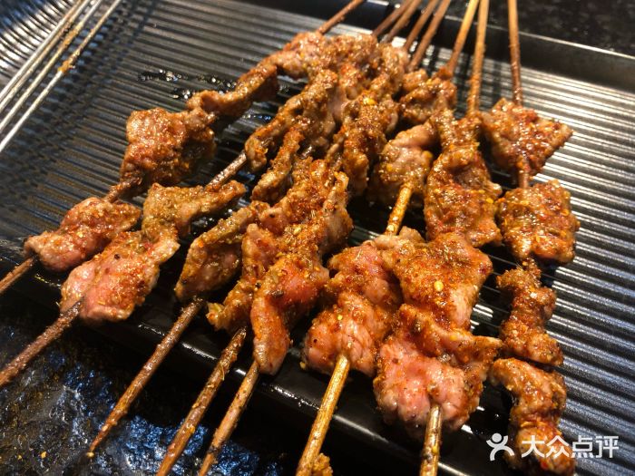 卞二小串·鹤岗烧烤·坑烤(永定路店)小牛肉图片