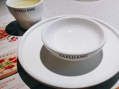 -江渔儿酸菜鱼·拔草餐厅(虎门君乐汇店)