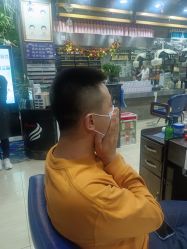 -阿兵荣辉美容理发有限公司