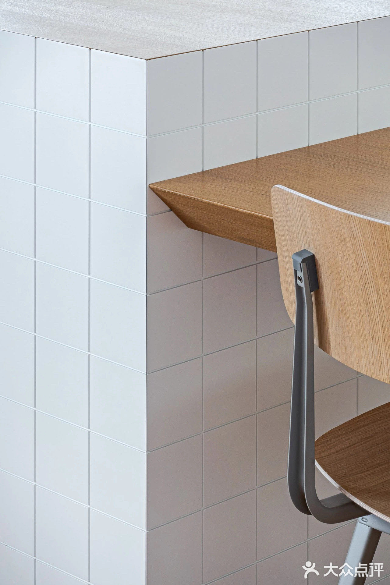 今日分享[礼花]入户衣柜清新自然，障子门隔断，卫生间超有质感！