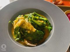豌豆黄浸豌豆尖-半山腰·云南菜(侨福芳草地店)