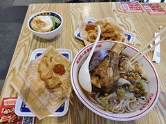 -魔都三兄弟酸辣粉·蘸卤炸串(虹桥万科店)