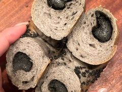 双重黑芝麻贝果-LaFBagel手作烘焙工作室
