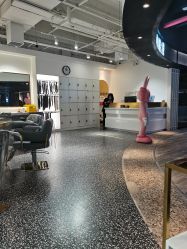 -尚羽华东接发美发店