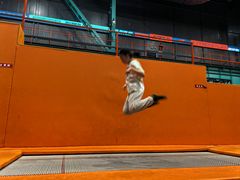 -极限PLAY运动娱乐新世界·团建派对潮玩休闲馆·室内蹦极高空游乐园