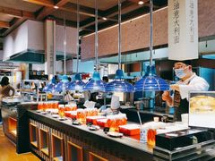 自助取餐区-怡咖啡海鲜自助餐厅(浦东香格里拉店)