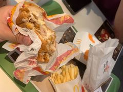 -麦当劳(假日广场店)