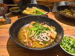 -万记麻辣烫国展总店