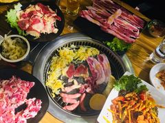 -枣玛露炭火烤肉脊骨锅