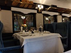 -火车头法国西餐厅