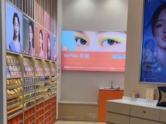 -moody彩瞳(环宇城店)