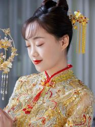 -不晚国际婚纱礼服