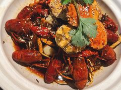-肥肥虾庄·金牌油焖大虾(汉街SKP店)