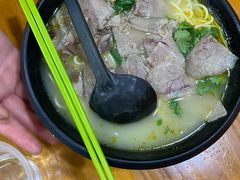 -志权牛肉面(灵山路店)