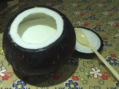 -志龙皇冠吃货椰子铺