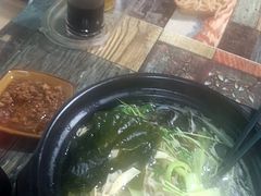 -丽虹云南过桥米线(兴工街店)