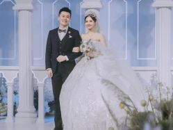 点击看大图 -Renee芮亦婚纱