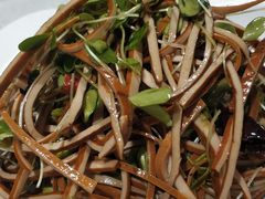 凉拌黑豆腐丝-一品滇香·云南菜(公益西桥店)