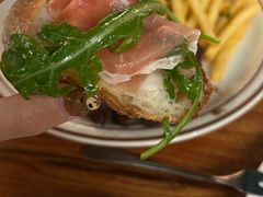 -羽深肉铺 Steak & Wine