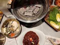-草家酱蟹炭火烤肉店(珲春南路一店)