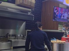 -黑色经典·长沙臭豆腐(粤华路店)